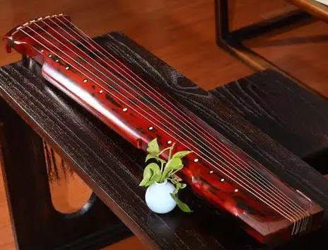古琴是一个什么样的乐器 中国传统拨弦乐器古琴介绍
