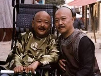 和珅的权力只是靠着皇帝的宠爱得来的吗？