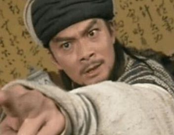 萧远山和乔峰相比，两人谁的实力更强呢？