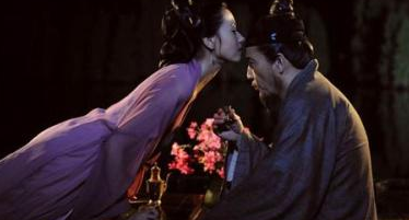 历史上的柳如是是钱谦益的正妻吗？钱谦益为何不肯殉国？