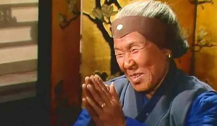 为何说在红楼梦中，刘姥姥这样的人往往更有福报？