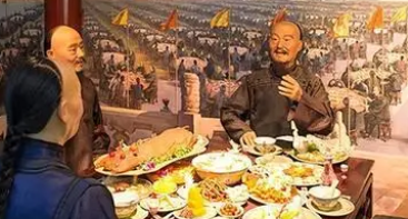 乾隆举办的千叟宴上给老人们都吃了什么？