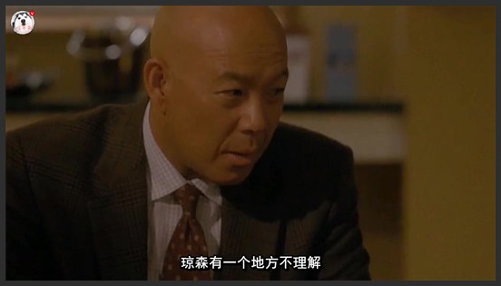 《罪案终结1-7季》_35_巴士顶层惊现红裙女尸，中国夫妻为定居国外太过可悲《罪案终结》