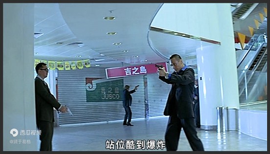 《枪火》贤于完美诠释男人的浪漫，港片史上最干净利落的枪战《枪火》