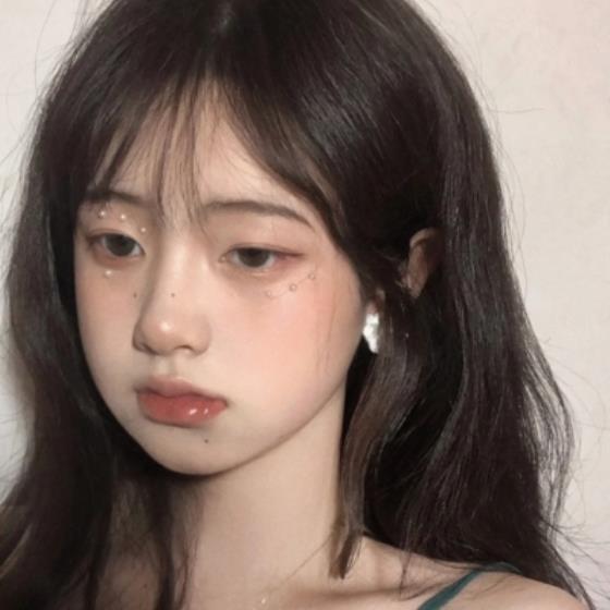 【经典】做月饼幽默发朋友圈的句子（送月饼的搞笑朋友圈说说）